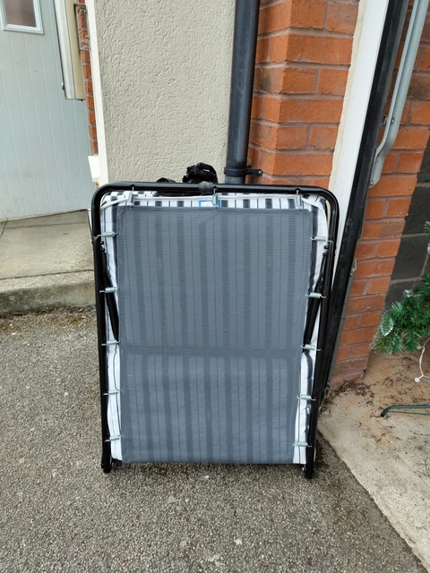 FOLDING SINGLE GUEST Bed with Mattress £16 15 PicClick UK