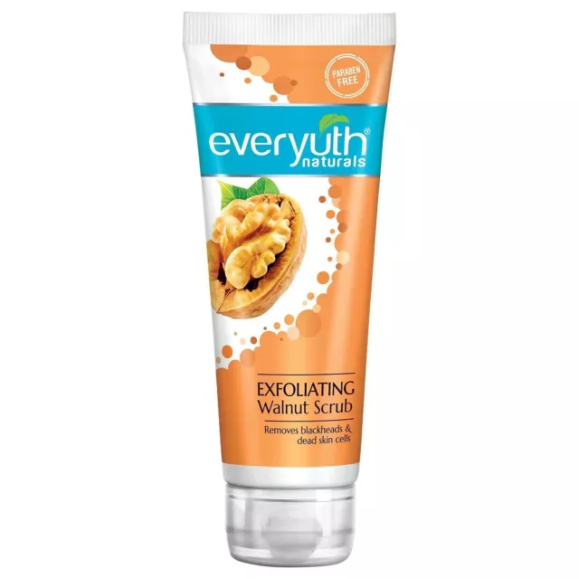 Le gommage exfoliant aux noix Everyuth Naturals aide à exfolier les peaux...