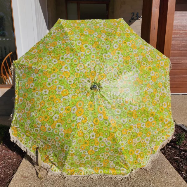 Vintage Retro Vinyl/ Pvc Beach Umbrella Standfast Floral Green And Orange Fringe 2