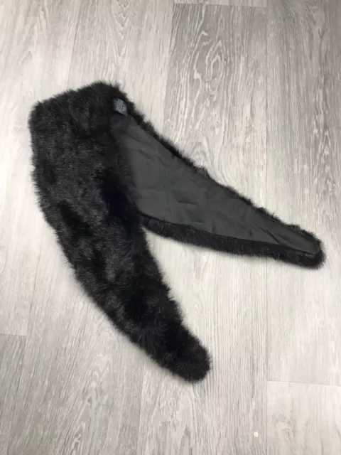 Collare vintage nero gancio su pelliccia sintetica