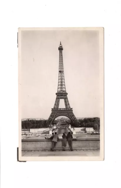 AK Ansichtskarte Paris / La Tour Eiffel / Eiffelturm / Frankreich