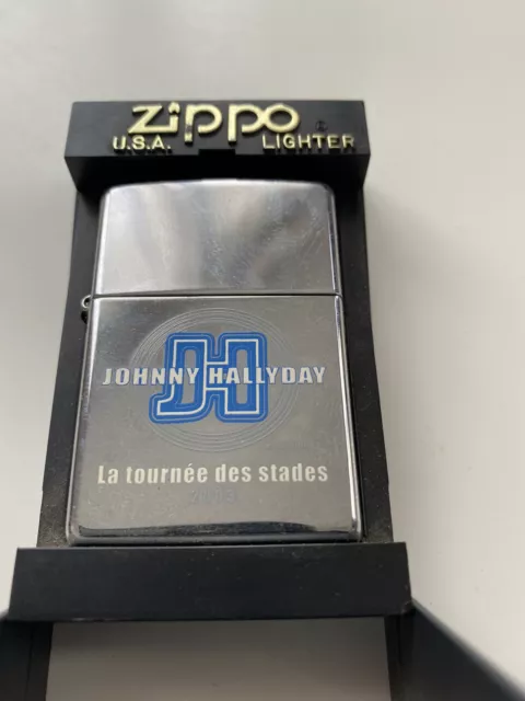JOHNNY HALLYDAY - Briquet A Essence Zippo La Tournee Des Stades 2003 EUR  99,99 - PicClick FR