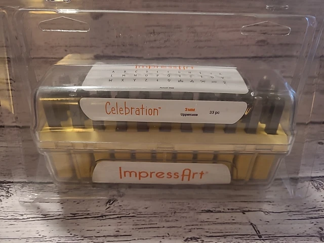Juego de Estampillas de Metal ImpressArt: Carta de Celebración Mayúscula: 3 mm Cumpleaños-Nuevo 33 piezas