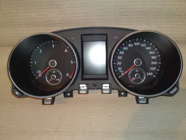 VW Golf Jetta 1,6TDI MFA quadro strumenti 89631 km 5K0920870C indicatore tachimetro tachimetro