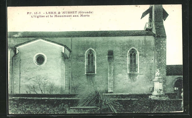CPA Lerm & Musset, L´Eglise et le Monument aux Morts