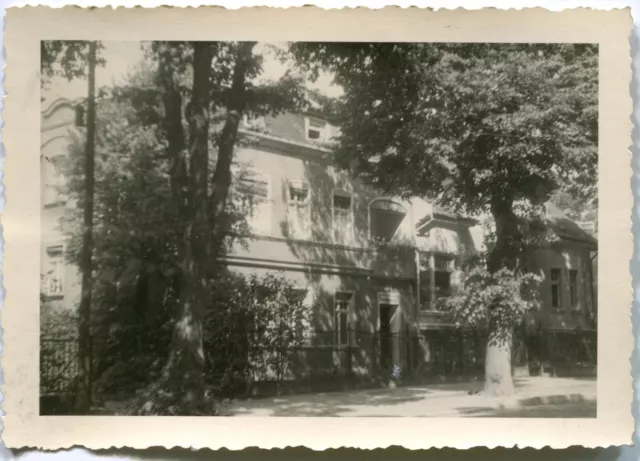 Orig. Foto ALTLANDSBERG Haus-Fassade an Straße 50er Ja.