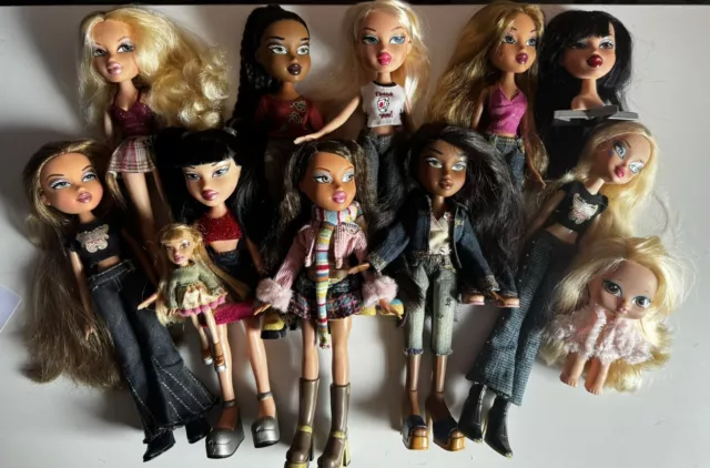 Pacchetto bambola vintage x10 Bratz con vestiti e scarpe