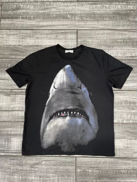 Givenchy Shark Tee “Slim Fit” Mens Size S