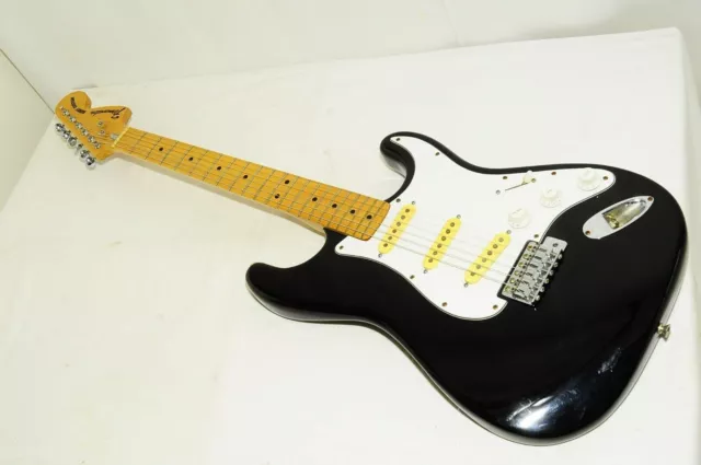 Fernandes Burny Guitare électrique personnalisée Réf No 3687