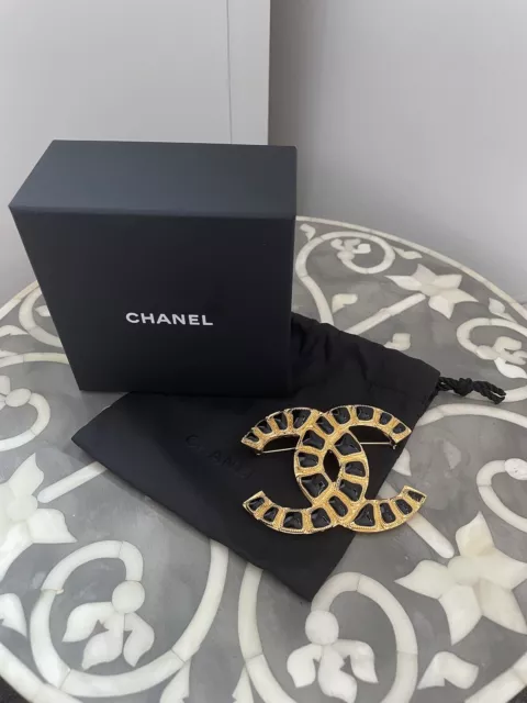 AUTHENTIC XL CHANEL Gold & Gripoix Brooch - Brand New £690.00 - PicClick UK