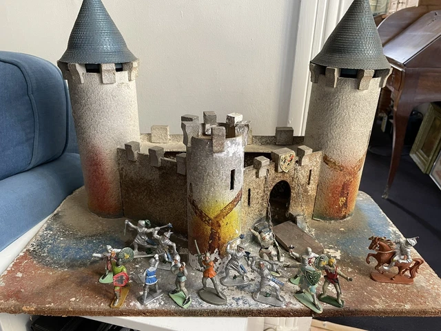 Château Fort Starlux Avec Figurines - Jouet Vintage Occasion