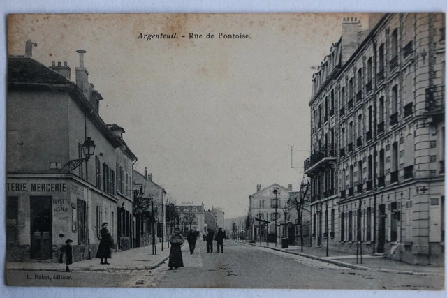 CPA Argenteuil Rue de Pontoise Val d'Oise (44648)