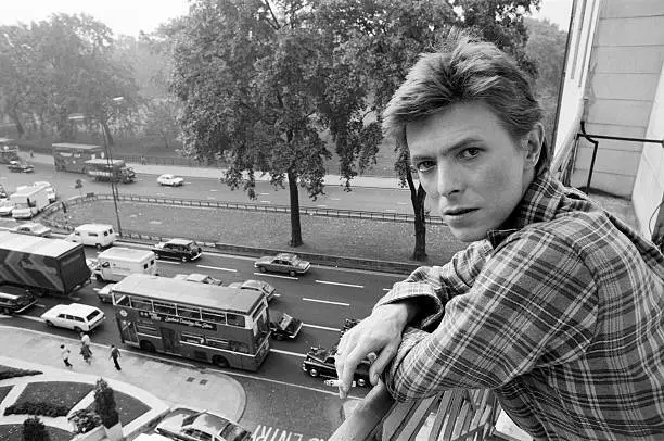 David Bowie pictured at the Dorchester Hotel London 1977 Old Photo 3