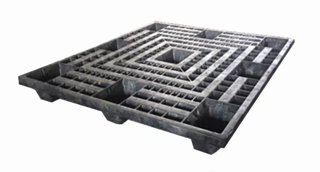 39" x 45" x 5" plastic pallet