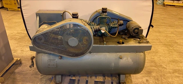 Manchester-TX Horizontal Air Compressor w/ 10SCFM Air Dryer