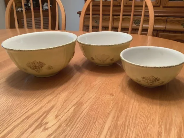 $8.99 for a Set of Patterned Glass Mixing Bowls with Lids