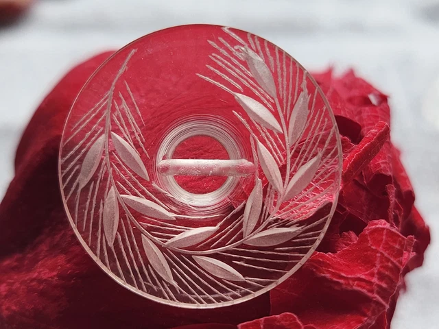 Bouton Vintage En Lucite Creux - Motif Fleurs, Référence 3722, Mercerie Ancienne - Occasion