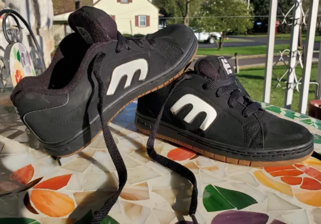 Etnies Kids Callicut Size 1 Black Skateboarding / Sneakers / Youth Shoes