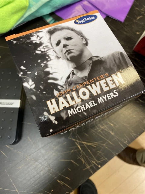 ROYAL BOBBLES HALLOWEEN MICHAEL MYERS BOBBLEHEAD SPIRIT HALLOWEEN EXCLUSIVE Ww 3