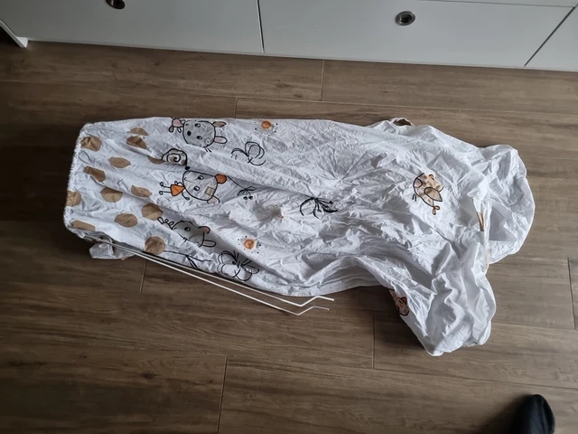 Himmelstange mit Vorhang für Babybett