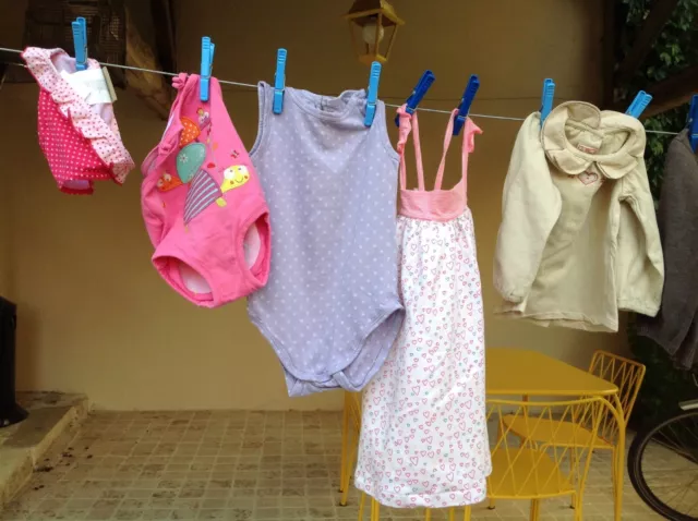 "Lot de beaux vêtements bébé - fille 12 mois"  (12 pièces) 2