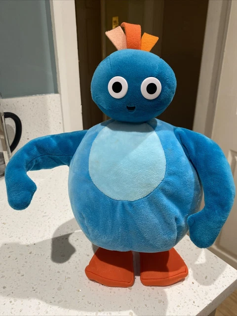 TWIRLYWOOS DANCE ALONG MUSICAL Statues Great BigHoo Character 32cm twirlywoos-dance-along-musical-statues-great-bighoo-character-32cm