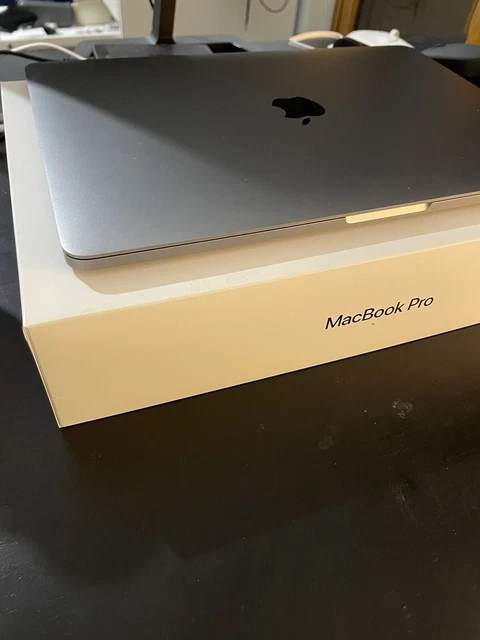 Apple MacBook Pro 13" 2017 (256GB SSD, Intel Core i5, 8GB ram) Laptop - Grigio 9