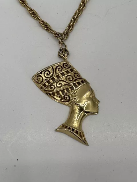 Vintage Egyptian Queen Nefertiti Pendant Necklace Gold Tone 17” Long Chain