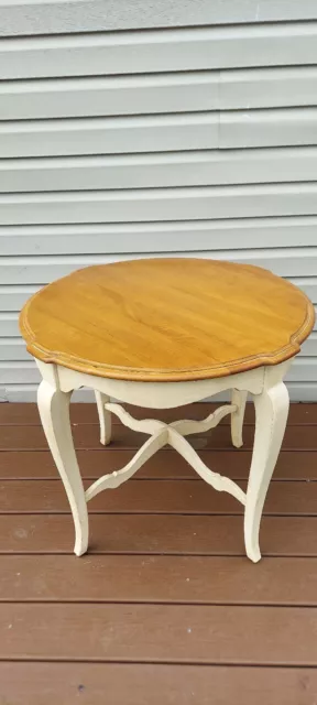 Ethan Allen Country French Round End Side Accent Table 26-8204 646