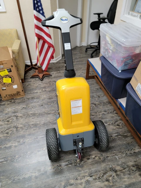 Vestil E-Tug-20 Electric Powered Tugger, 2,000 Lb Pull Cap., 1 Hp, 460T85,  New!
