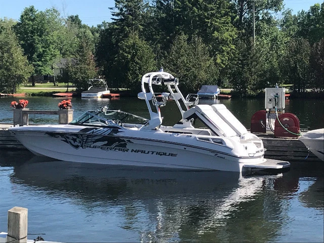 2011 Super Air Nautique 230 Team Edition