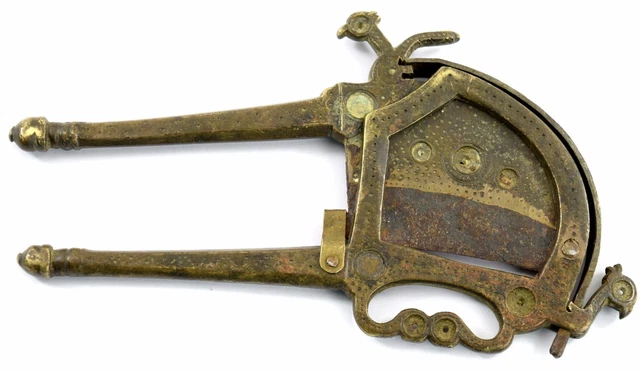 Indian Rare Old brass betel nut cutter Unique bird figurines antique. i12-54