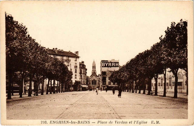 CPA Enghien les Bains Place de Verdun et l'Eglise FRANCE (1332976)