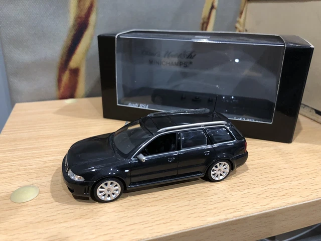 RARE Audi RS4 B5 avant miniature minichamps - Collection