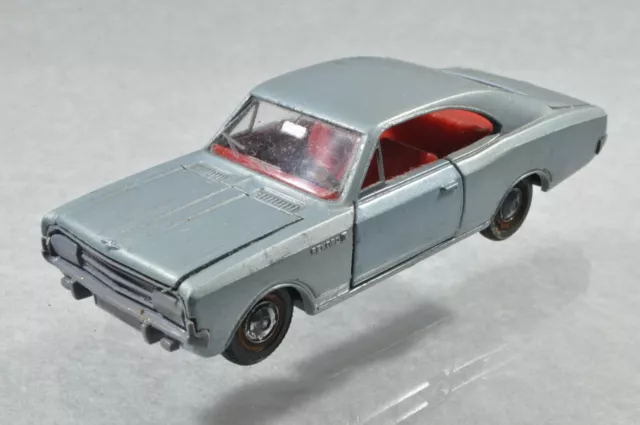 JJ822 Dinky Toys France #1405 1:43 Opel Rekord 1900 Coupé B-/-