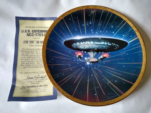 Star Trek The Voyagers U.S.S. Enterprise NCC-1701 - D Hamilton Collection Plate