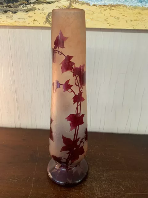 Vase décor Rubis feuille T. Legras h 49 cm