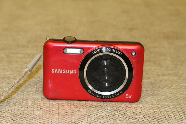 Samsung ES Series ES75 14.2MP Digital Camera - Red (OurcodeRP)