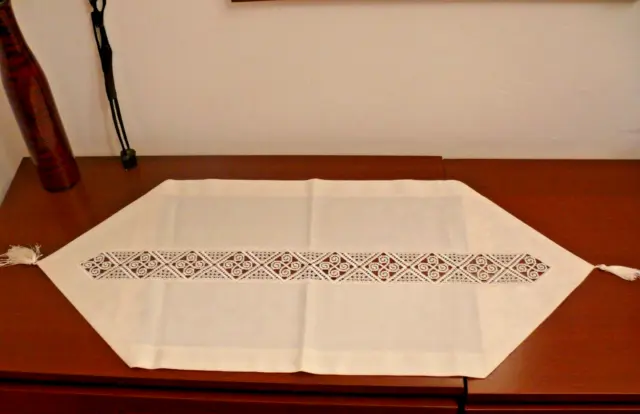 Tischläufer, Tischdecke, 56 x 28 cm, weiß/creme, Handarbeit, Spitze, Baumwolle