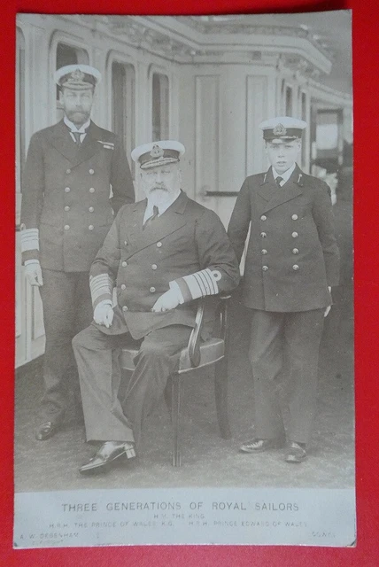 Cpa (United Uk) Anglerie: Three Generations Of Royal Sails. Photo Card