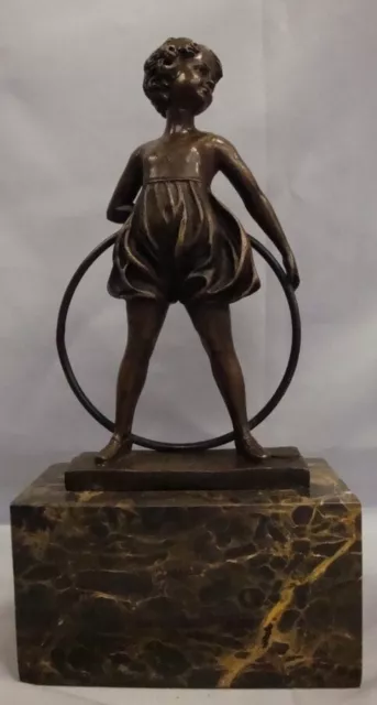 Statue Sculpture Fille Cerceau Style Art Deco Style Art Nouveau Bronze massif Si