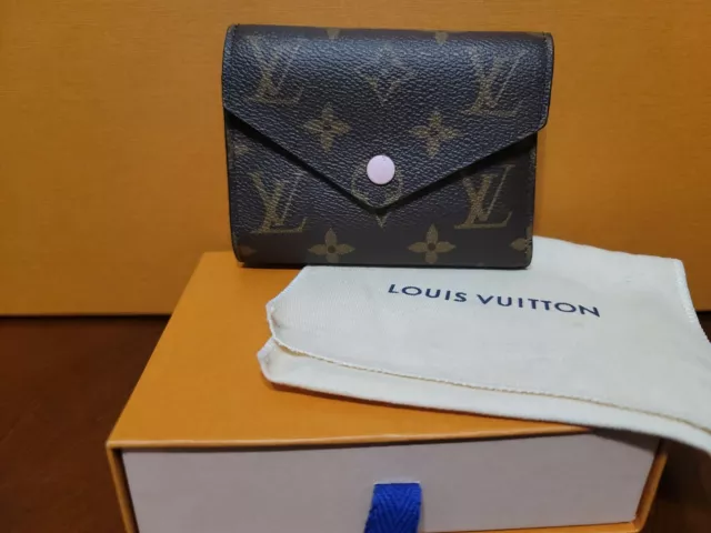LOUIS VUITTON Monogram Victorine Wallet 1238875