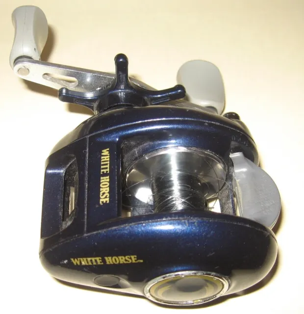 SURECATCH - WHR 3000 / White Horse Fishing Reel / VG Used