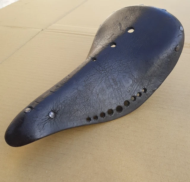 BELLE ANCIENNE SELLE De VELO ANCIENNE CUIR MOTOBECANE Pour Cycle Ancien 2 Roues Imgx2000 424