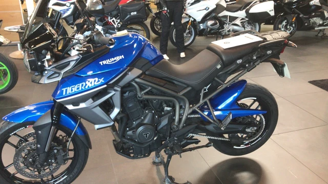 Vends Triumph Tiger XRX Etat Exceptionnel
