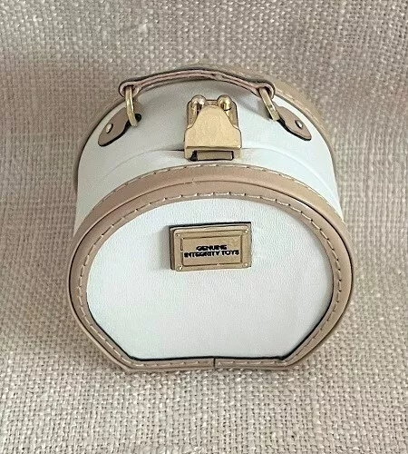 Round Suitcase From Luxe Travels Luggage For 12" Integrity Toys Fashion Dolls
