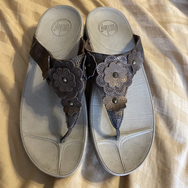 FitFlop Womens Sandals Brown Wobble Board Lulu Flower Wedge Sandal Size 9 EUC