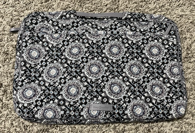 Vera Bradley Quilted Laptop Sleeve Case Garden Floral Pattern Black Blue