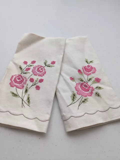 2 Vintage Linen Guest or Tea Towels Hand Embroidery Pink Roses 14" x 20"