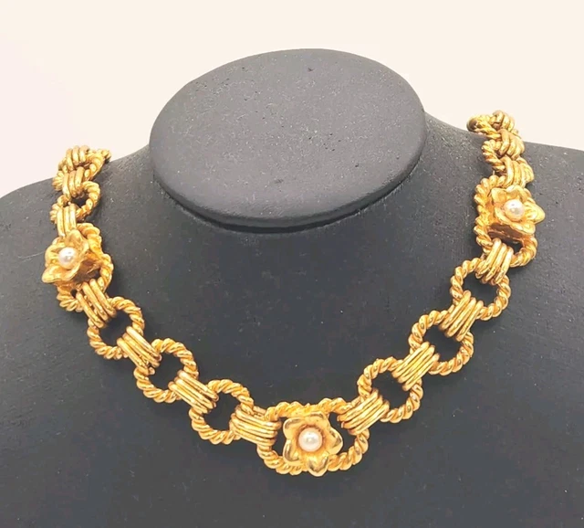 Boucle d'oreilles Thaïlandaises - Hyd Na, Nacre véritable Boucle d'oreilles Thaïlandaises - Hyd Na, Nacre véritable